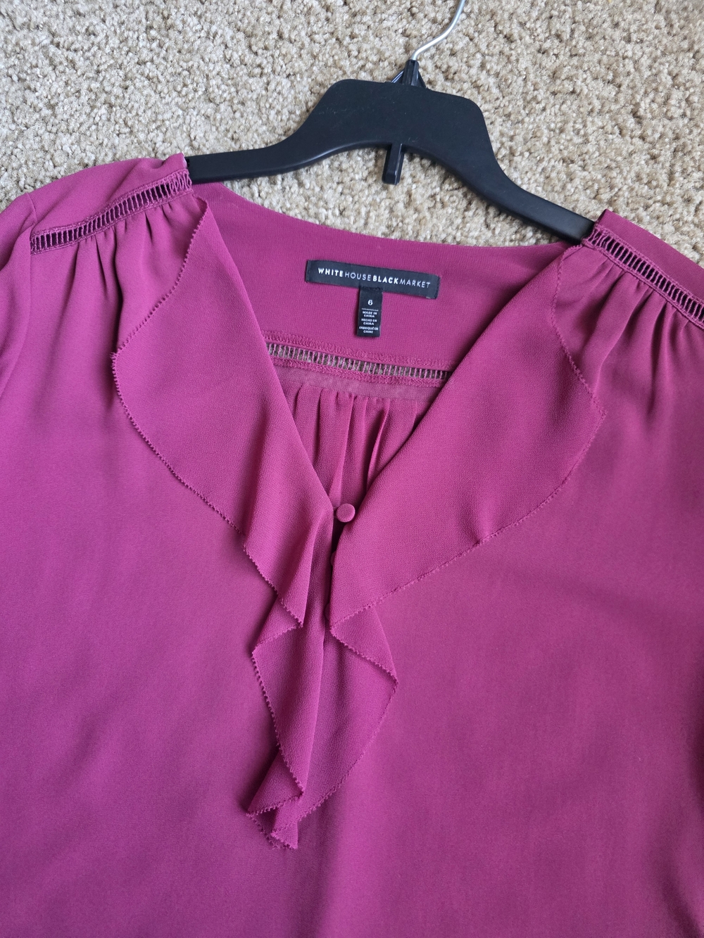 White House Black Market Women's Magenta Ruffle V-Neck Blouse In Size 6